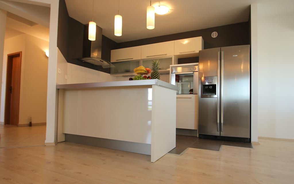 Apartment Lara Кастель-Нови Экстерьер фото