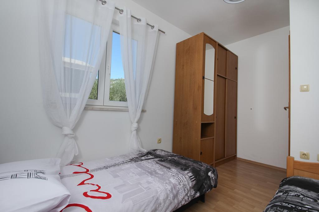 Apartment Lara Кастель-Нови Экстерьер фото